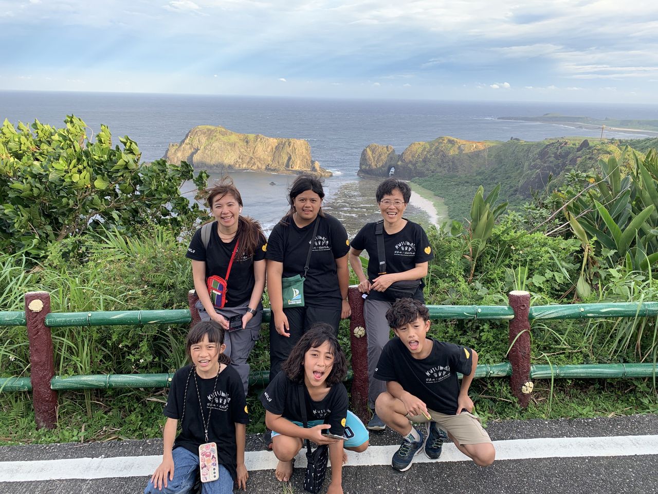 觀看不同的海島景點、生態和風情,了解海島的自然生態與保育